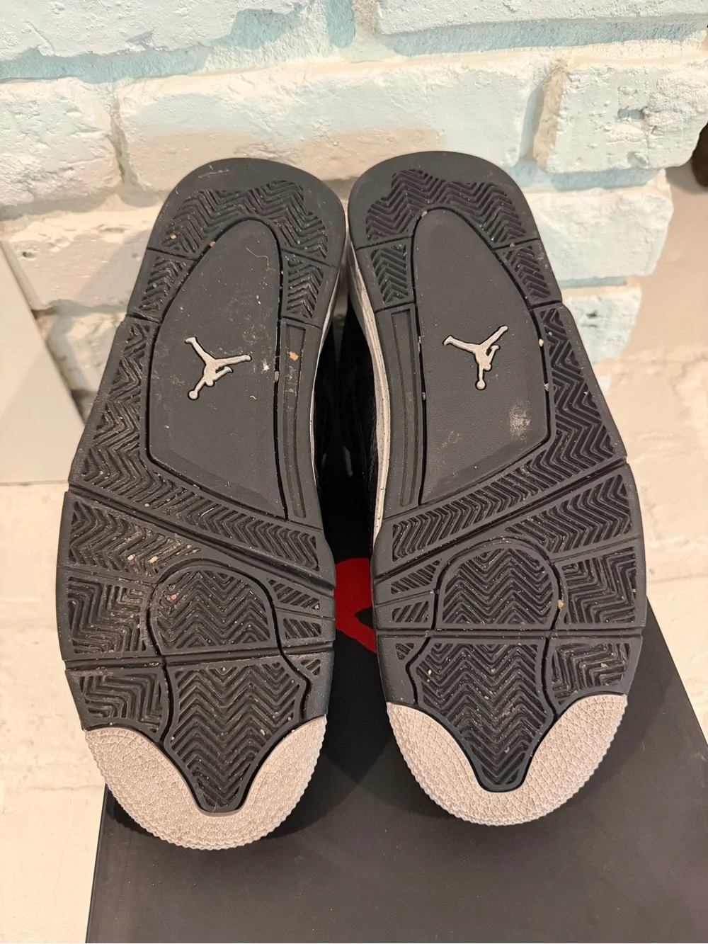 Air Jordan 4 Retro
